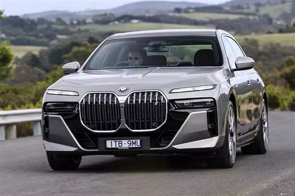 Bmw i7 2023 - новости и информация о новой модели