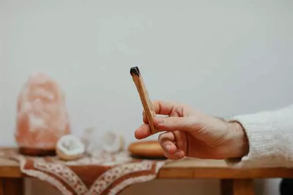 Игра палец не палец: правила и особенности