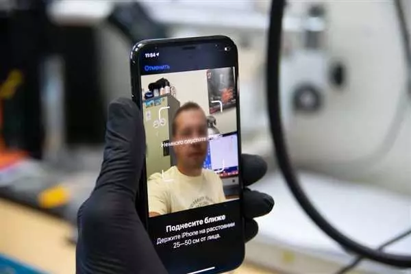 Починка Face ID на iPhone X