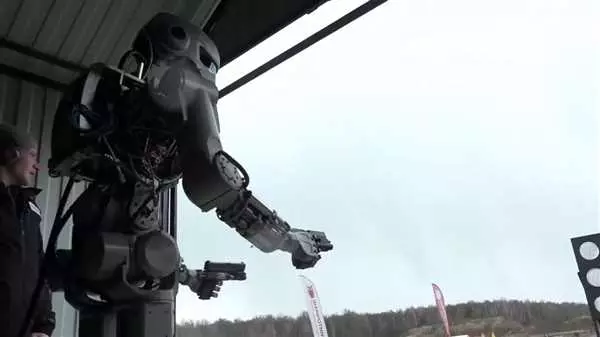Робот Федор видео