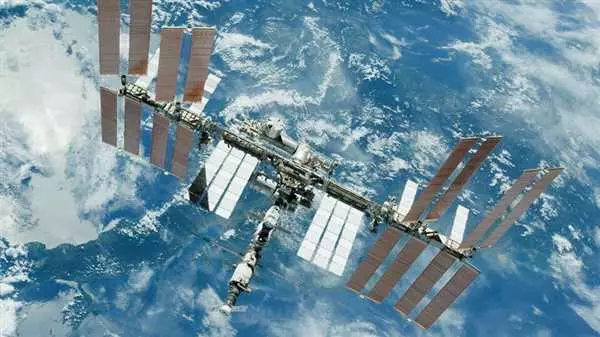 Роскосмос МКС: изучение космоса и жизни на борту Международной космической станции