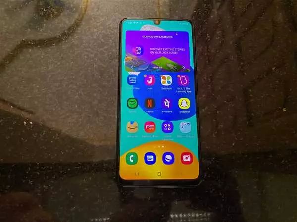 Обзор Samsung m32